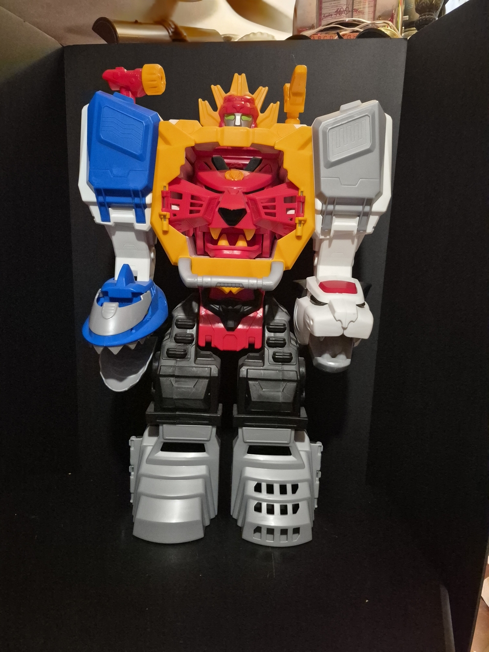 Hasbro Playskool Heroes Power Rangers 25" Power Morphin Megazord Light Sound